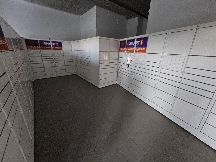 Parcel Locker WAW72H w lokalu użytkowym