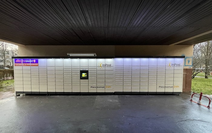 Foto del casillero de InPost: InPost WAW744M