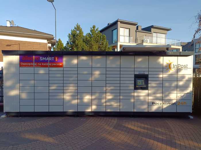 Parcel Locker WAW760M przy sklepie Żabka