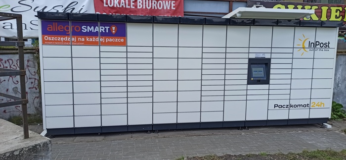 Zdjęcie paczkomatu od InPost: InPost WAW766M