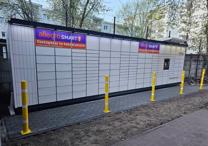 Zdjęcie paczkomatu od InPost: InPost WAW769M