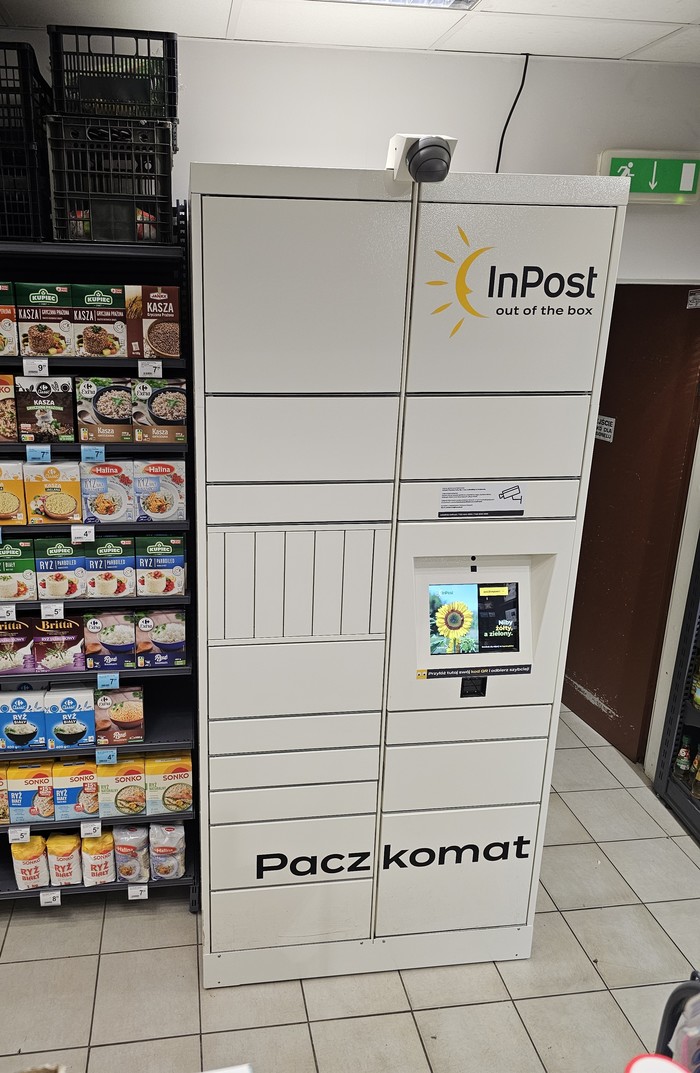 Foto del casillero de InPost: InPost WAW76HP