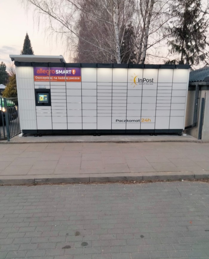 Paczkomat WAW779M Przy restauracji Jara