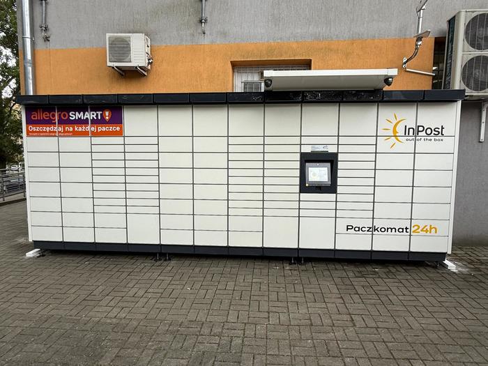 Foto del casillero de InPost: InPost WAW792M