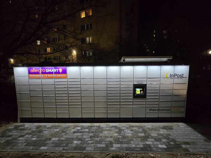 Parcel Locker WAW794M parking przy solarium