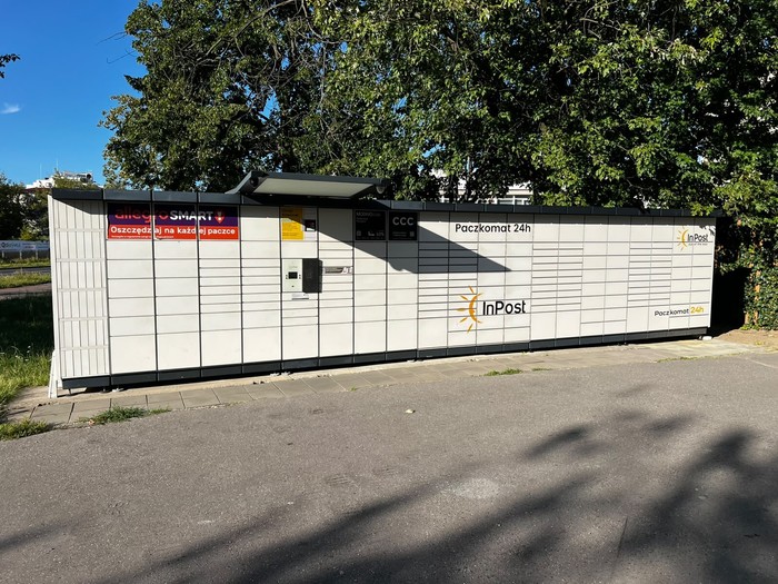 Zdjęcie paczkomatu od InPost: InPost WAW81N