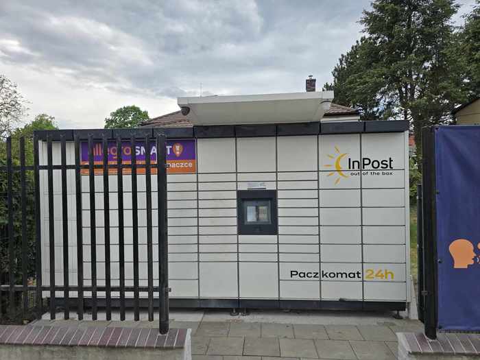 Foto del casillero de InPost: InPost WAW828M