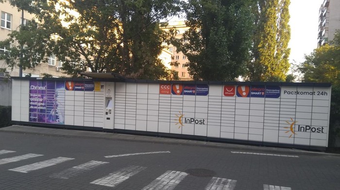 Foto del casillero de InPost: InPost WAW94A