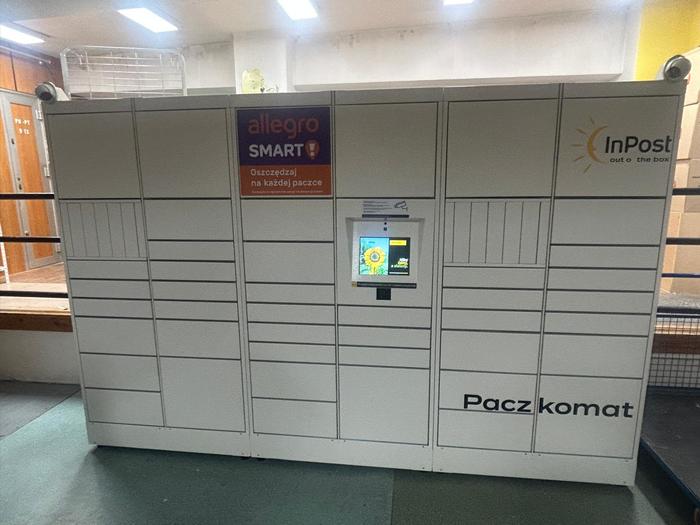 Parcel Locker WAW95H W łączniku szpitala Ł7