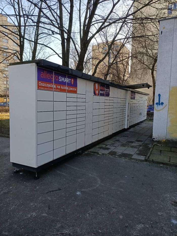 Paczkomat WAW96A Przy pralni chemicznej