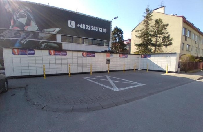 Paczkomat WAW97M Przy sklepie Top Market