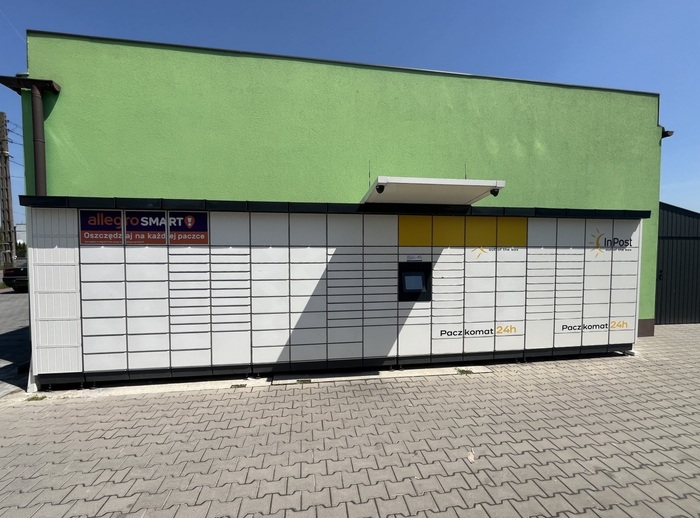 Paczkomat WBN01M Przy sklepie Panda