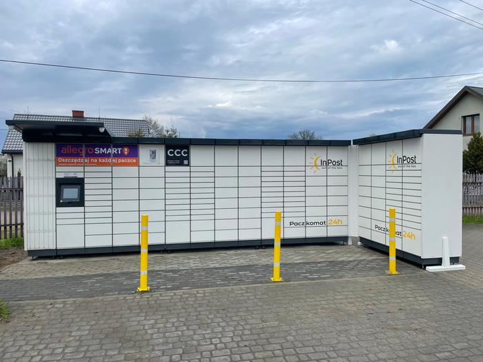Paczkomat WBZ01M Obok stacji kontroli pojazdów