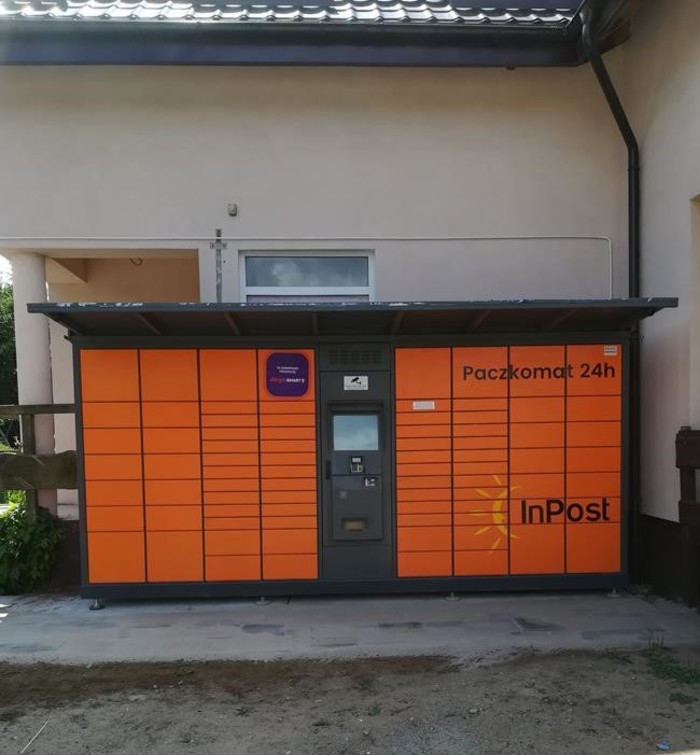 Paczkomat WCI01G Przy sklepie spożywczym Wzgórze