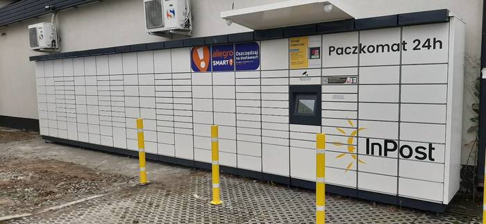Paczkomat WDE01M Parking Delikatesów Centrum