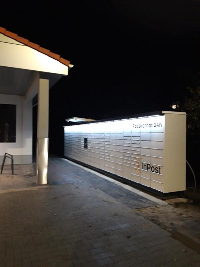 Paczkomat WDW03M Przy sklepie Lidl