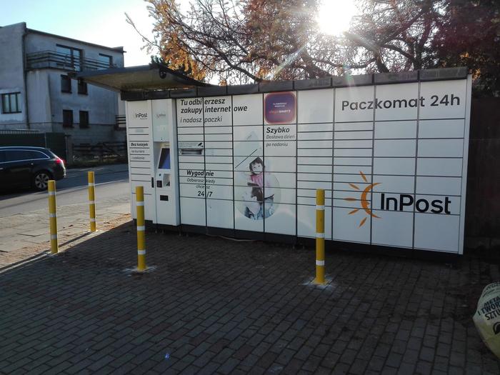 Paczkomat WEJ01A Przy sklepie Żabka