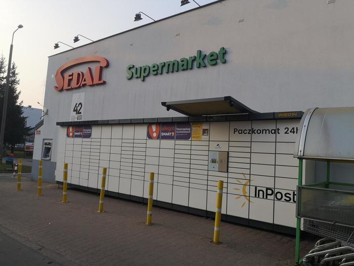 Paczkomat WIE01N Przy markecie Sedal