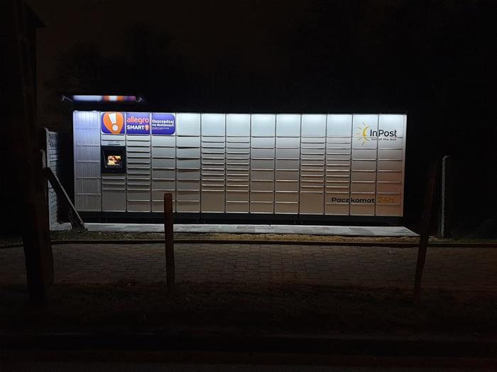 Parcel Locker WIE04M Przy wjeździe na posesję