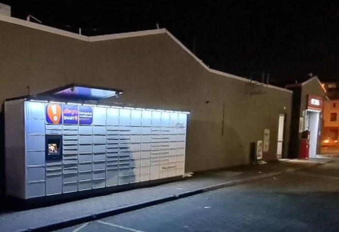 Paczkomat WIE05M Na parkingu stacji paliw Circle K