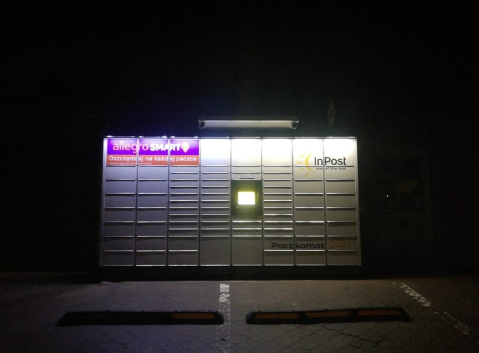 Paczkomat WIEK01M Przy sklepie