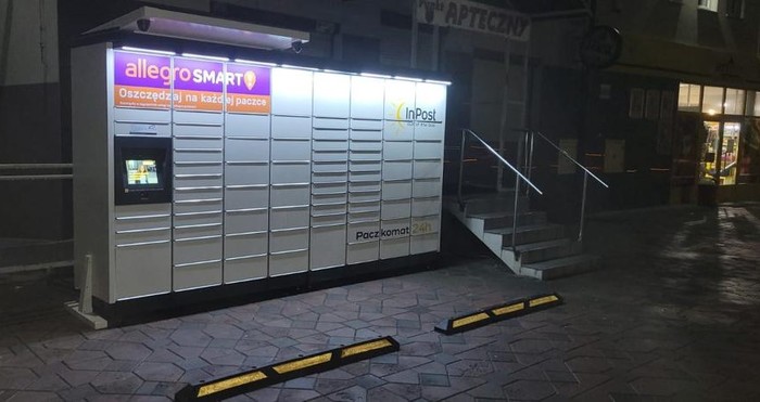 Parcel Locker WIEW01M Przy sklepie