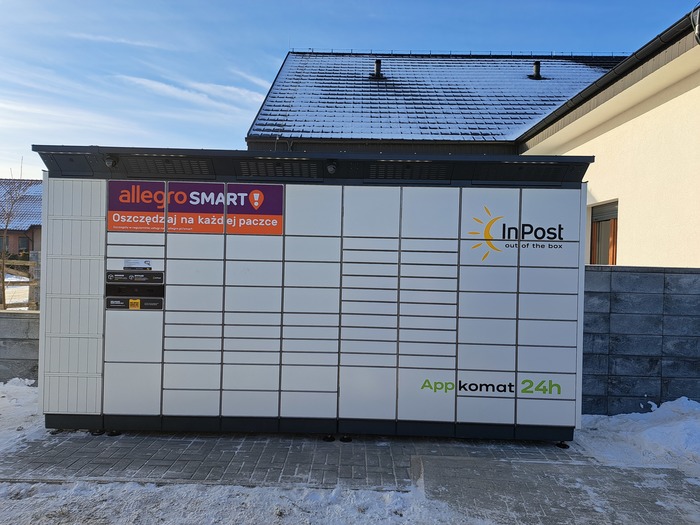 Parcel Locker WIK03BAPP Przy pasażu handlowym