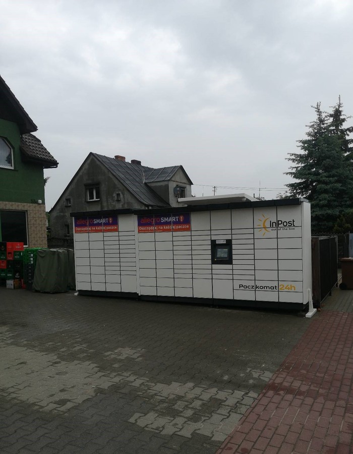 Paczkomat WIY03M Przy Sklepie Żabka.