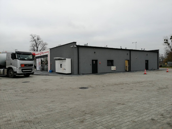 Parcel Locker WKT01M Na stacji Avia
