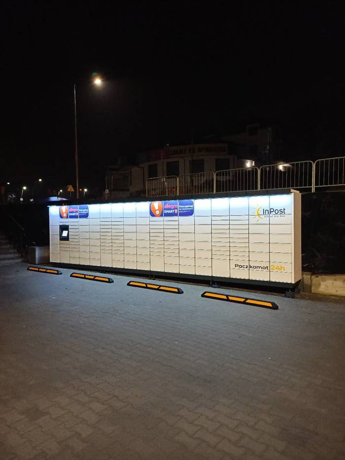 Parcel Locker WLC04M Parking przy sklepie Tedi Park Handlowy Wieliczka
