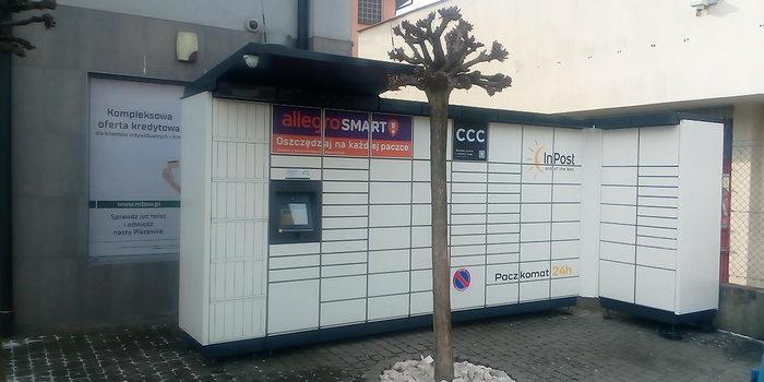 Paczkomat WLC06M Przy sklepie spożywczym Paleo