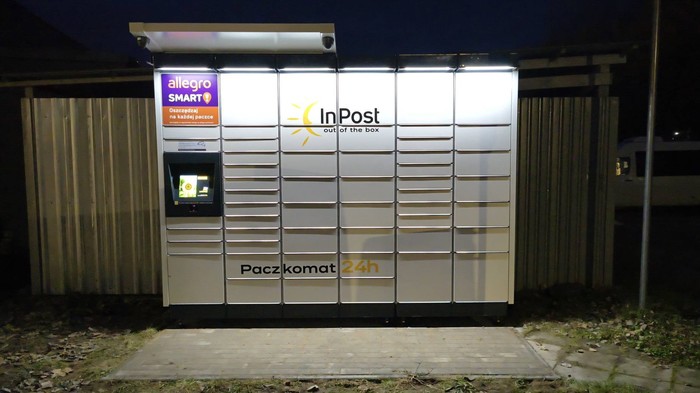 Parcel Locker WLD07M na terenie stacji benzynowej Circle K