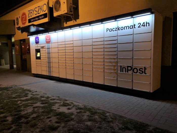 Paczkomat WLM01M Przy Galerii Handlowej Kami