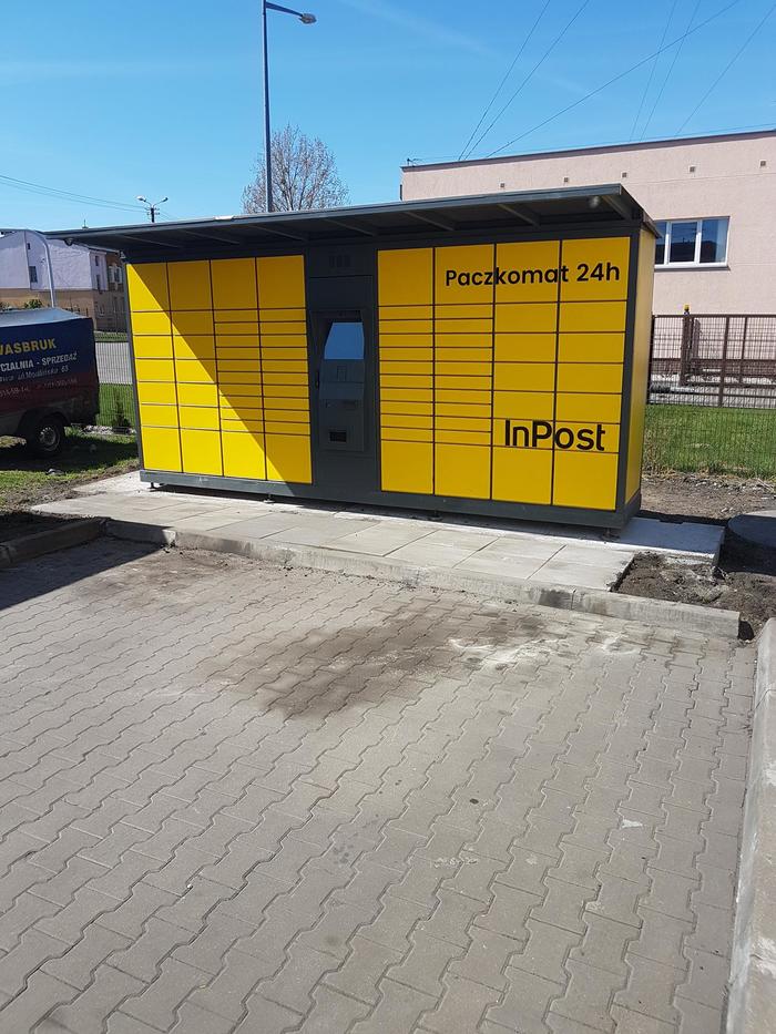 Paczkomat WLO01G Stacja paliw Wasbruk