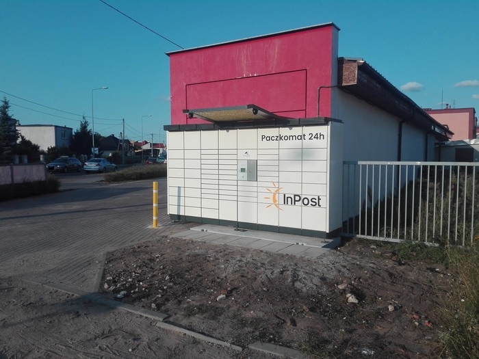 Paczkomat WLO11N Przy siedzibie Gres-Mar