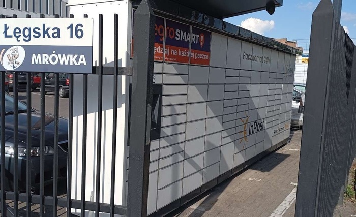 Parcel Locker WLO12M Przy markecie Mrówka