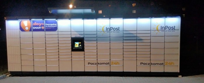 Paczkomat WLZ04M parking przy myjni Delta