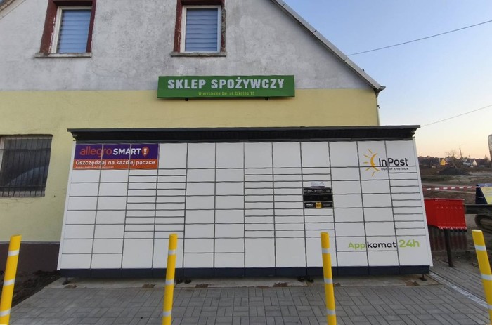 Paczkomat WODW01BAPP Przy sklepie Spożywczym
