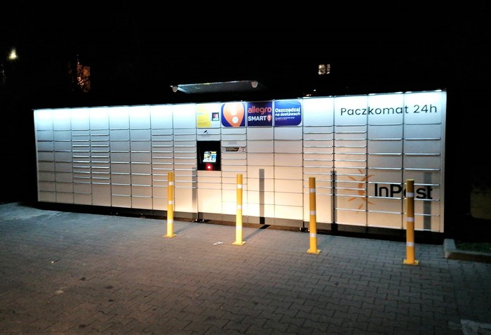 Paczkomat WOJ01M Przy markecie Netto