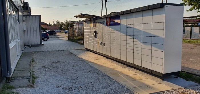 Paczkomat WOL01N Przy sklepie Społem