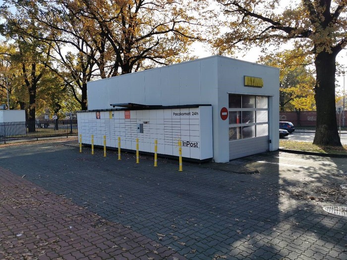 Parcel Locker WRO04N Stacja paliw MOL