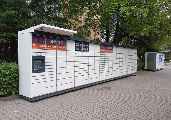 Parcel Locker WRO100M Na osiedlu