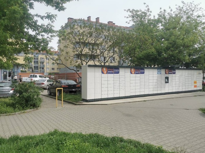 Paczkomat WRO118M Na terenie wspólnoty mieszkaniowej GAJ