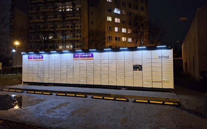Paczkomat WRO12BAPP Przy siedzibie spółdzielni (wjazd od ul. Polarnej)