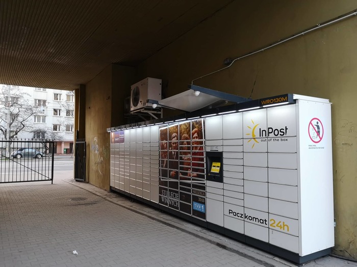 Paczkomat WRO130M Przy Żabce w Bramie