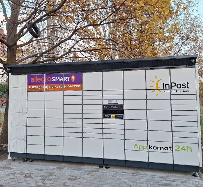 Поштомат WRO13BAPP Przy parkingu od ul. Maczka