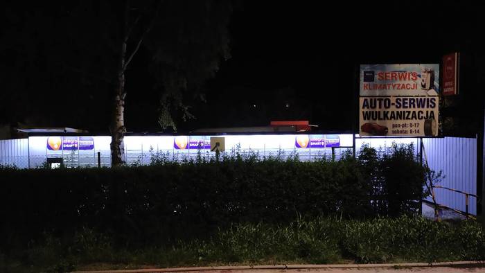 Paczkomat WRO171M Park Handlowy od ulicy Buforowej