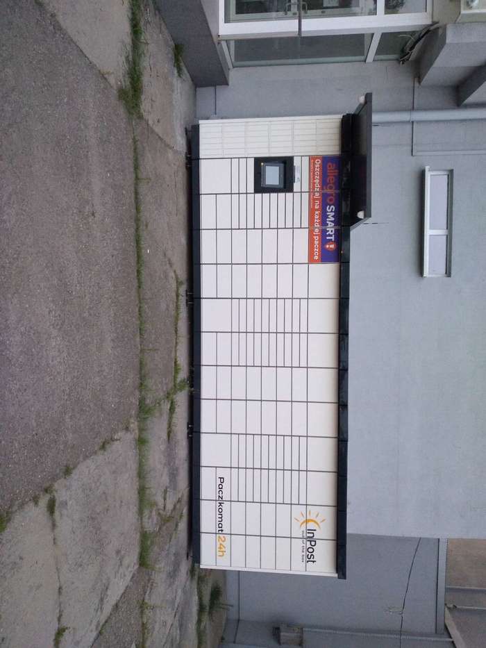 Parcel Locker WRO198M Przy firmie Whirlpool