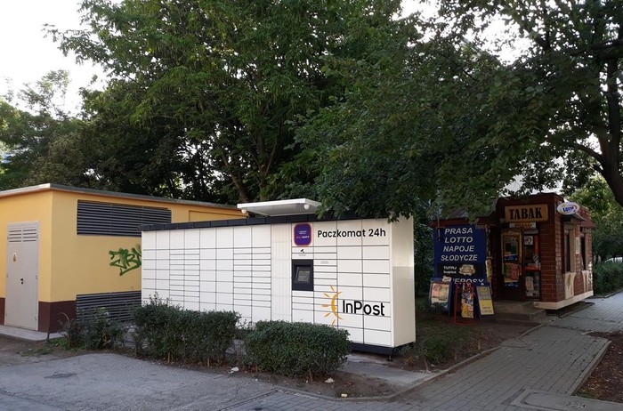 Paczkomat WRO20M Przy sklepie Kiosk