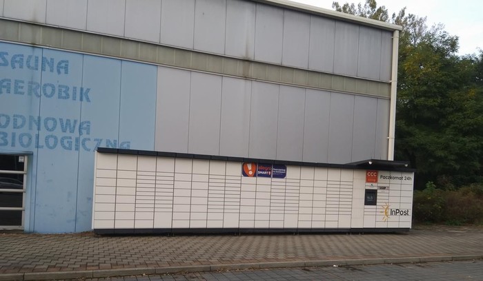 Paczkomat WRO21M Przy szkole Tenisa